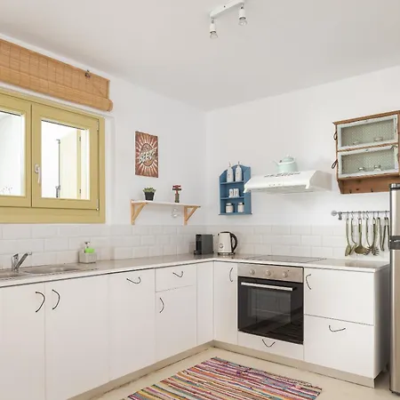 Kastella Sunset Three كيثنوس