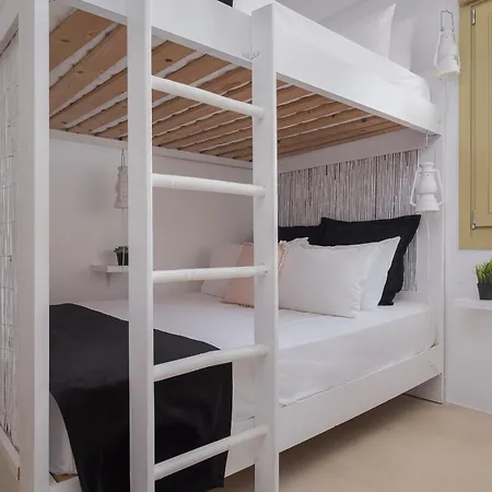 Kastella Sunset Three