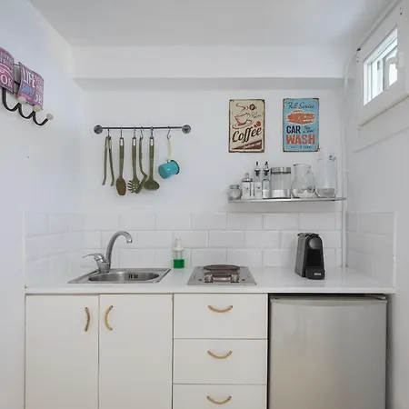 Villa Kastella Sunset Three *