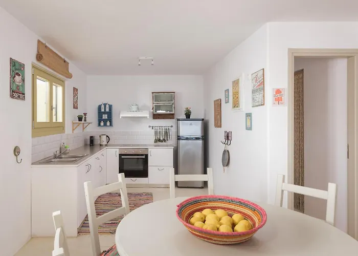 Kastella Sunset Three فيلة