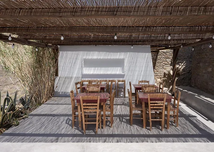 Kastella Sunset Three 别墅 *