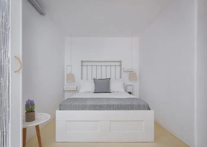 Kastella Sunset Three *