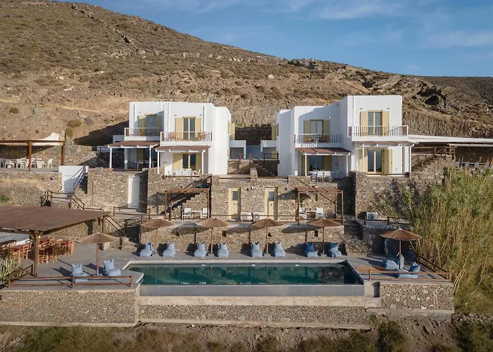 فيلة Kastella Sunset Three *